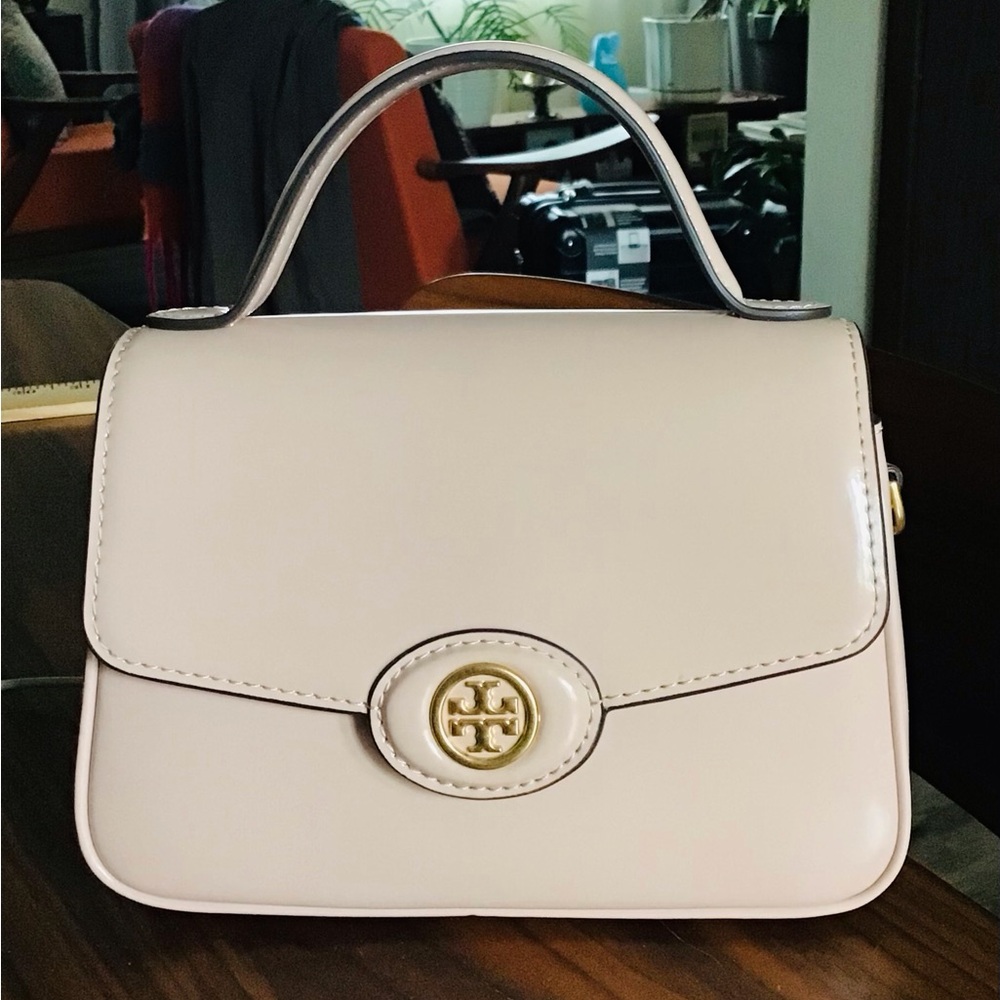 Tory Burch
Small Robinson Spazzolato Leather Top-Handle Bag - Picture 3 of 7